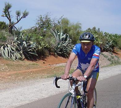 PIERRE sur le vélo